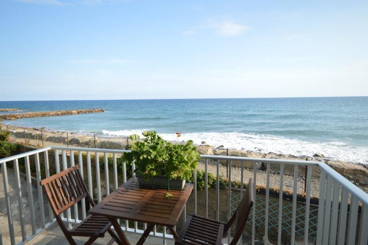 Riva Mare Apartment Riva Ligure Exterior foto